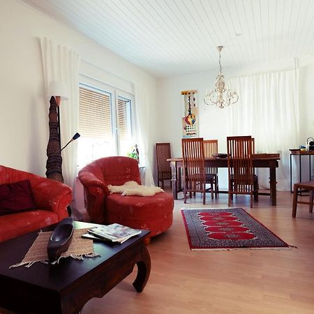 Tektona "Bed & Breakfast" Nidda Екстер'єр фото