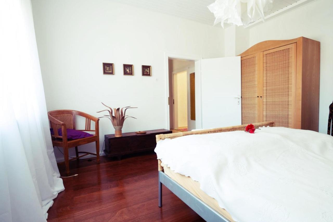 Tektona "Bed & Breakfast" Nidda Екстер'єр фото